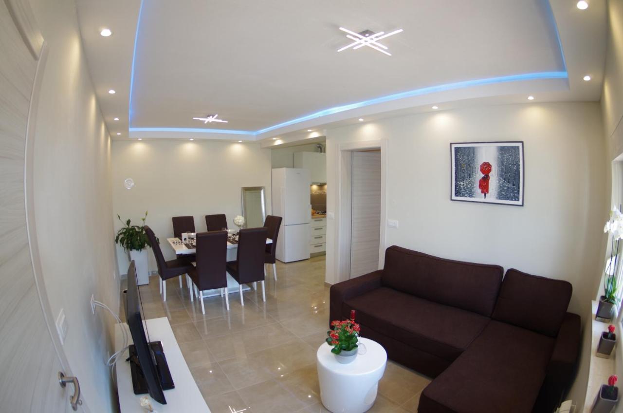 Holiday Home Elvis, Village Kujici Hreljici ภายนอก รูปภาพ