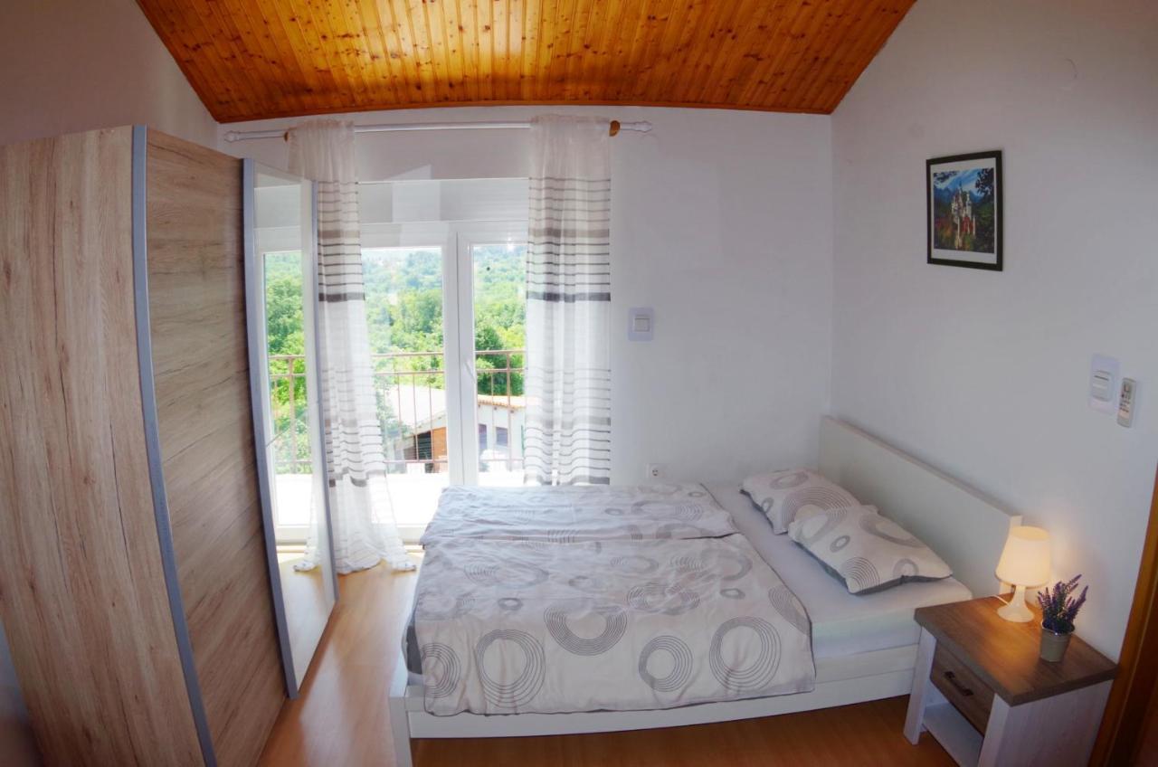 Holiday Home Elvis, Village Kujici Hreljici ภายนอก รูปภาพ