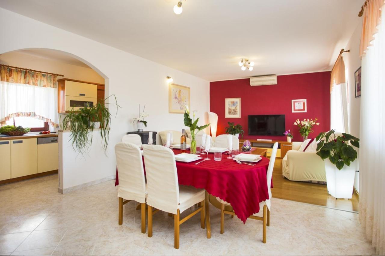 Holiday Home Elvis, Village Kujici Hreljici ภายนอก รูปภาพ