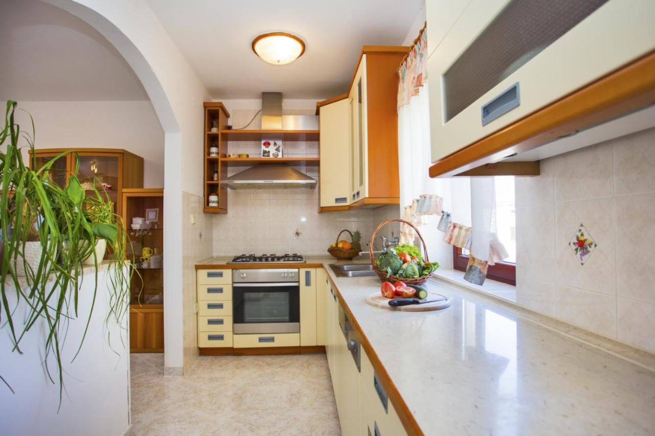 Holiday Home Elvis, Village Kujici Hreljici ภายนอก รูปภาพ